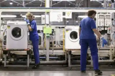 Electrolux suspendió a 400 trabajadores en Rosario ante la fuerte caída de ventas y el avance de las importaciones