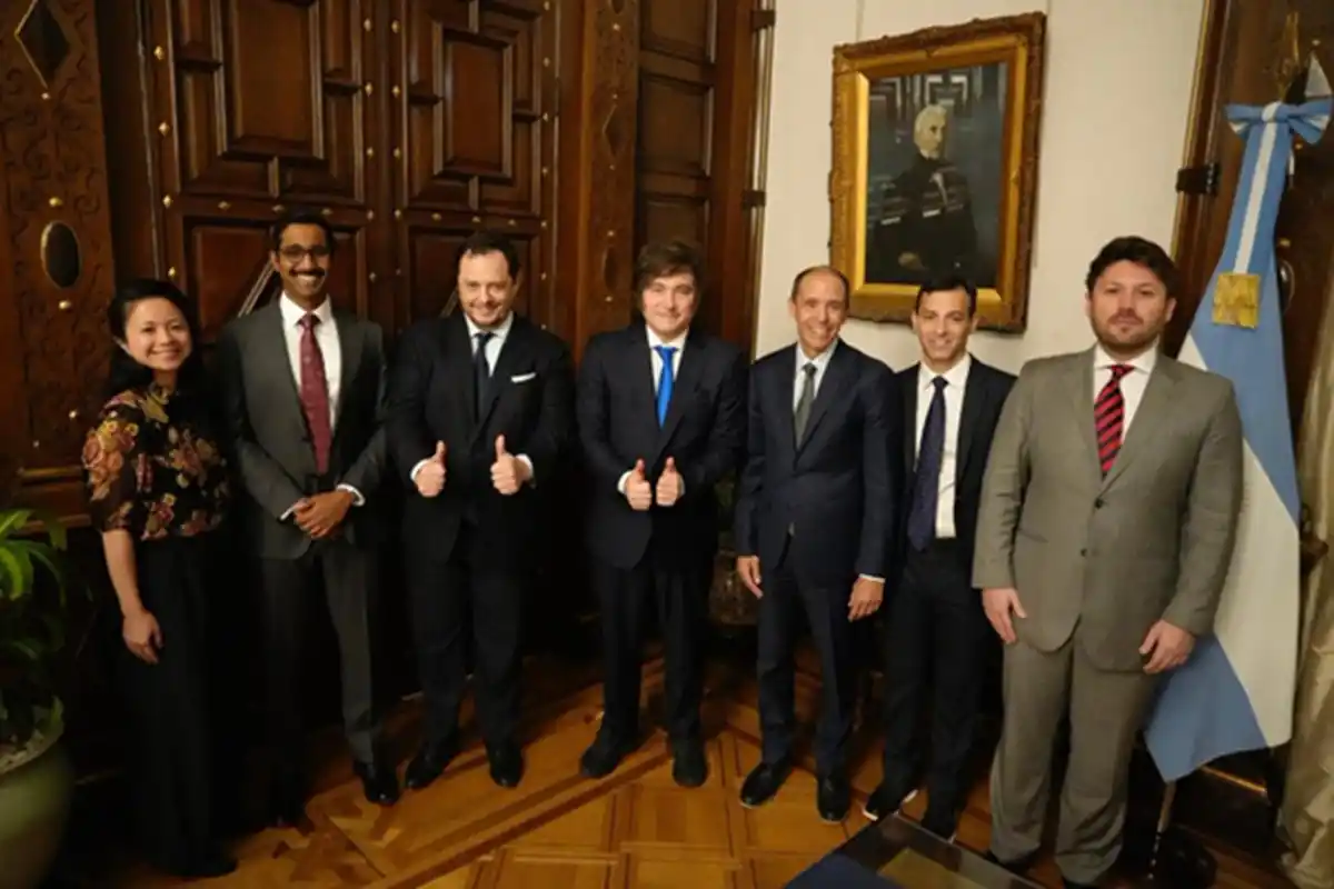 Milei recibió en Casa Rosada, junto con Demian Reidel, a representantes de OpenAI. @OPRArgentina