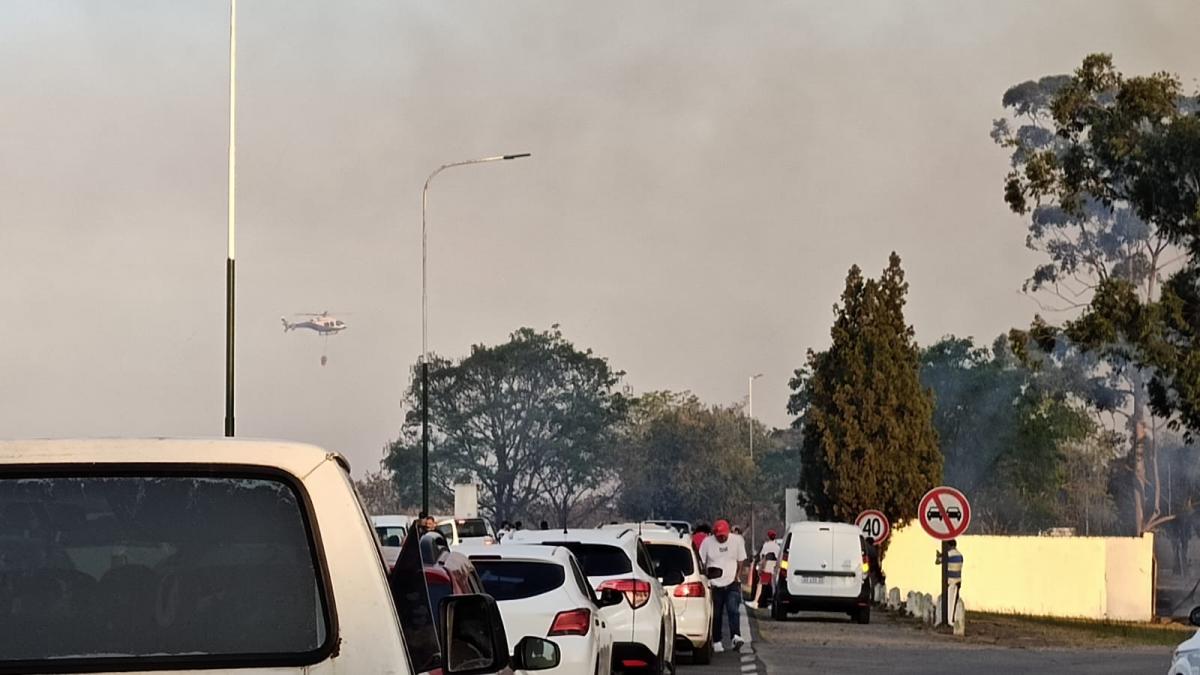 El aeropuerto Benjamín Matienzo vuelve a estar operativo, pero los vuelos fueron cancelados