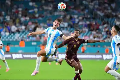 Sin Lionel Messi y con un estadio casi vacío, Argentina se impuso ante Venezuela y volvió a parecerse a sí misma