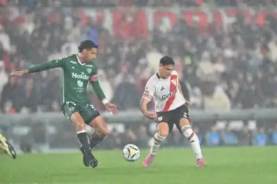 River no levanta cabeza, perdió con Sarmiento y se fue silbado