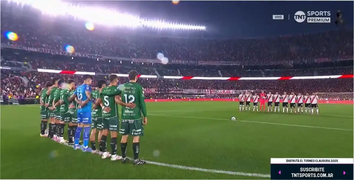 El homenaje a Miguel Ángel Russo que conmovió los corazones.