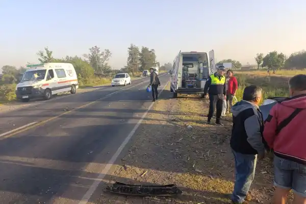 Trágico accidente en la ruta 9: un muerto y tres heridos por el choque entre un auto y una camioneta