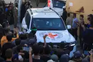 Hamas entregó los cuerpos de otros cuatro rehenes israelíes, pero aún retiene a una veintena