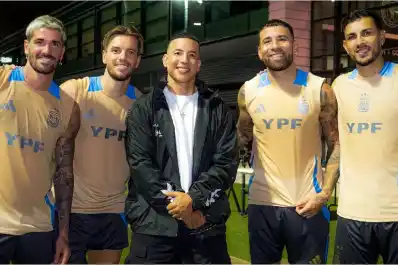 Cruce épico: el encuentro entre Daddy Yankee y la Selección Argentina