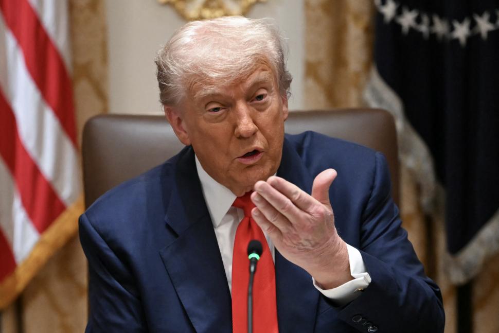 Trump condicionó la ayuda a que haya apoyo para Milei y el mercado reaccionó