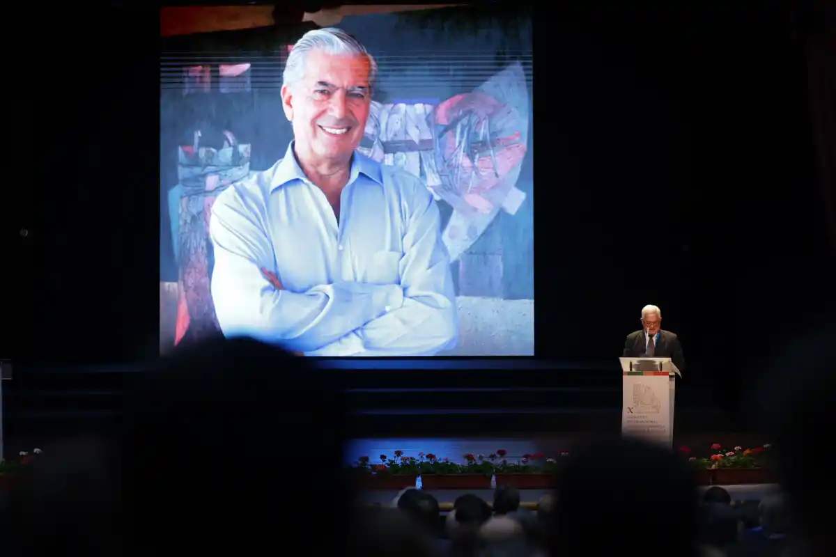 CONGRESO DE LA LENGUA ESPAÑOLA. Sesión plenaria de homenaje a Mario Vargas Llosa