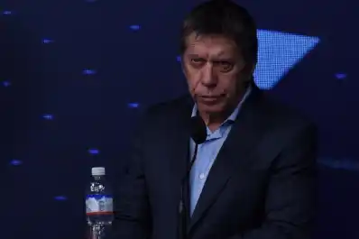 Detrás del candidato: Ricardo Bussi recuerda su juventud y habla de lo que aún sueña cumplir