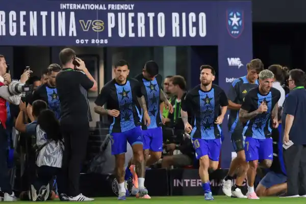 Alivio en el Xeneize: Leandro Paredes no sumó minutos contra Puerto Rico y estará contra Belgrano