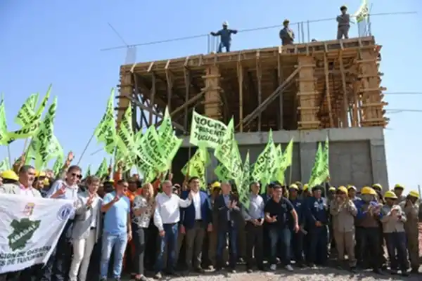 Reactivación del plan Procrear en Tucumán: el Gobierno mostró el avance de las obras