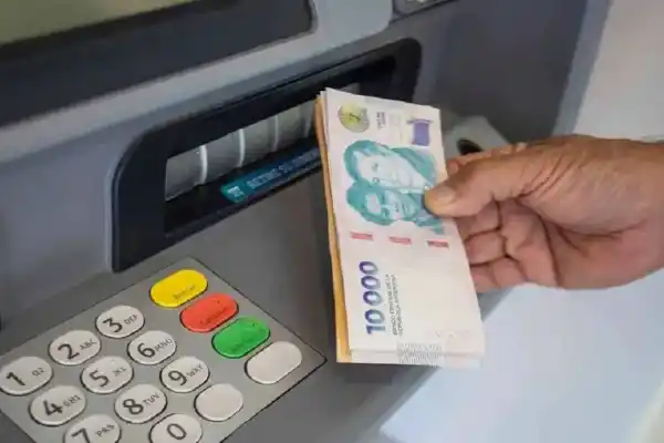 Cuánto dinero se puede extraer del cajero automático sin que intervenga ARCA