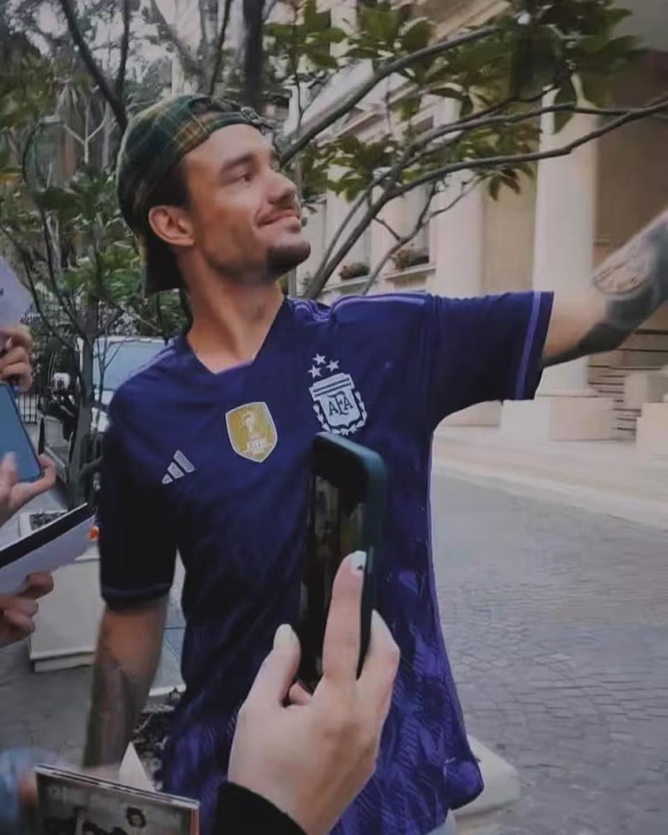 Liam Payne con la camiseta de la selección argentina días antes de su muerte