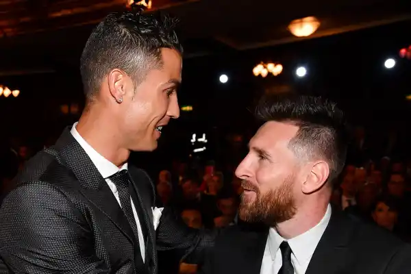 Según el ranking de Forbes, Cristiano Ronaldo sigue siendo el futbolista mejor pago del mundo; Messi lo escolta