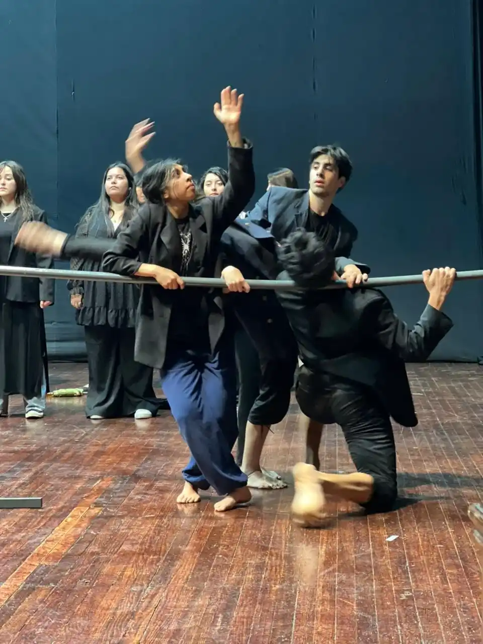 ENSAYO GENERAL. Una imagen de la propuesta operística “Dido y Eneas”, que se presenta en el Alberdi.