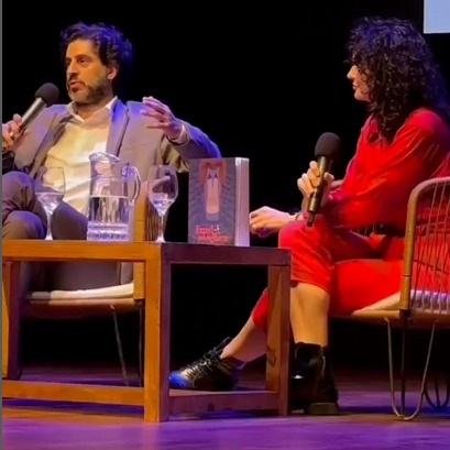 EN EL TEATRO ROSITA ÁVILA. Allí se organizó la presentación del libro.