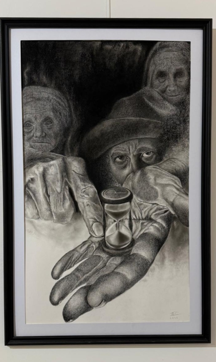 SEGUNDO PREMIO. El artista porteño Tomás Petracchi expresó el paso del tiempo y el peso de los años y la vida en 