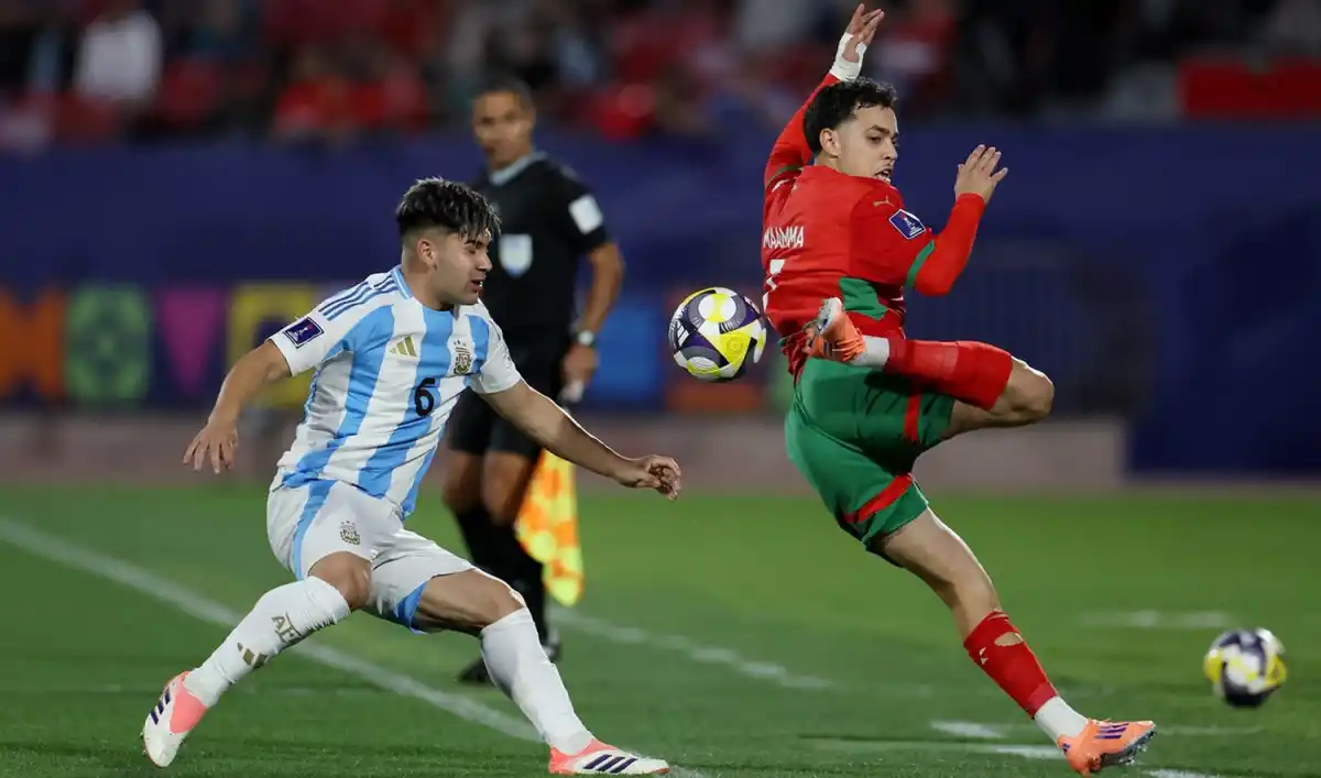 Marruecos vence a Argentina por 2-0.