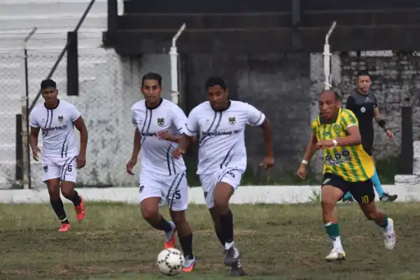 Central Norte debutó con una victoria clave ante Ateneo en el Regional Amateur