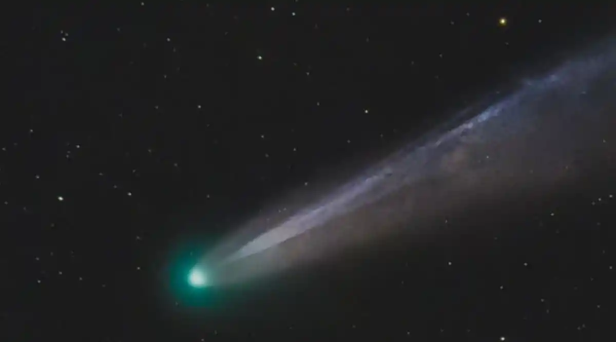 EN EUROPA. En los cielos del Viejo Continente se capta con claridad el paso del cometa.