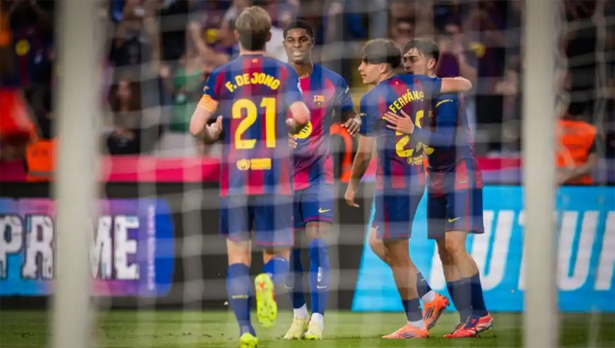 LEVANTAR. Barcelona viene de caer ante PSG y necesita una victoria para acomodarse en las posiciones. 