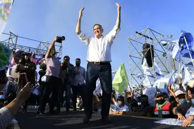 Actos, caravanas y “choris” como cierre de campaña en Tucumán