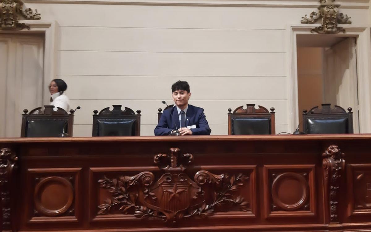 ESTUDIANTE DE ABOGACIA. Fue seleccionado para participar del COY20 (Conference of Youth), el encuentro mundial de jóvenes que antecede a la COP30. CORTESIA MAURICIO CASTRO
