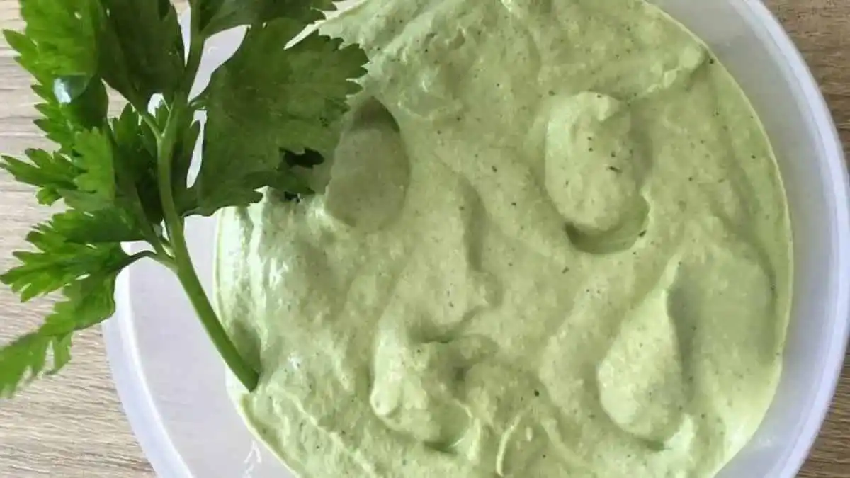 Cómo hacer mayonesa de apio en pocos minutos: ideal para untar o acompañar tus comidas
