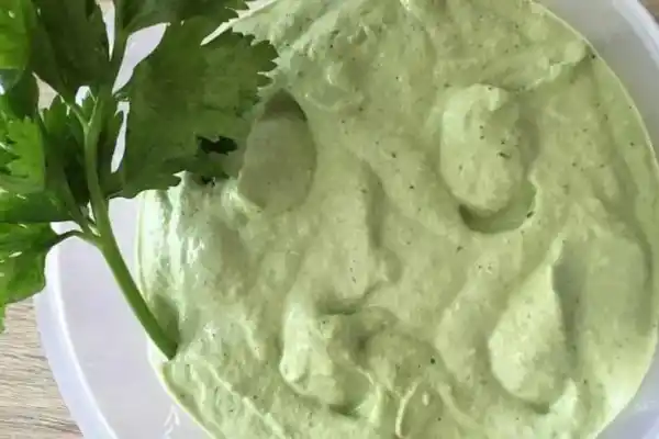 Cómo hacer mayonesa de apio en pocos minutos: ideal para untar o acompañar tus comidas