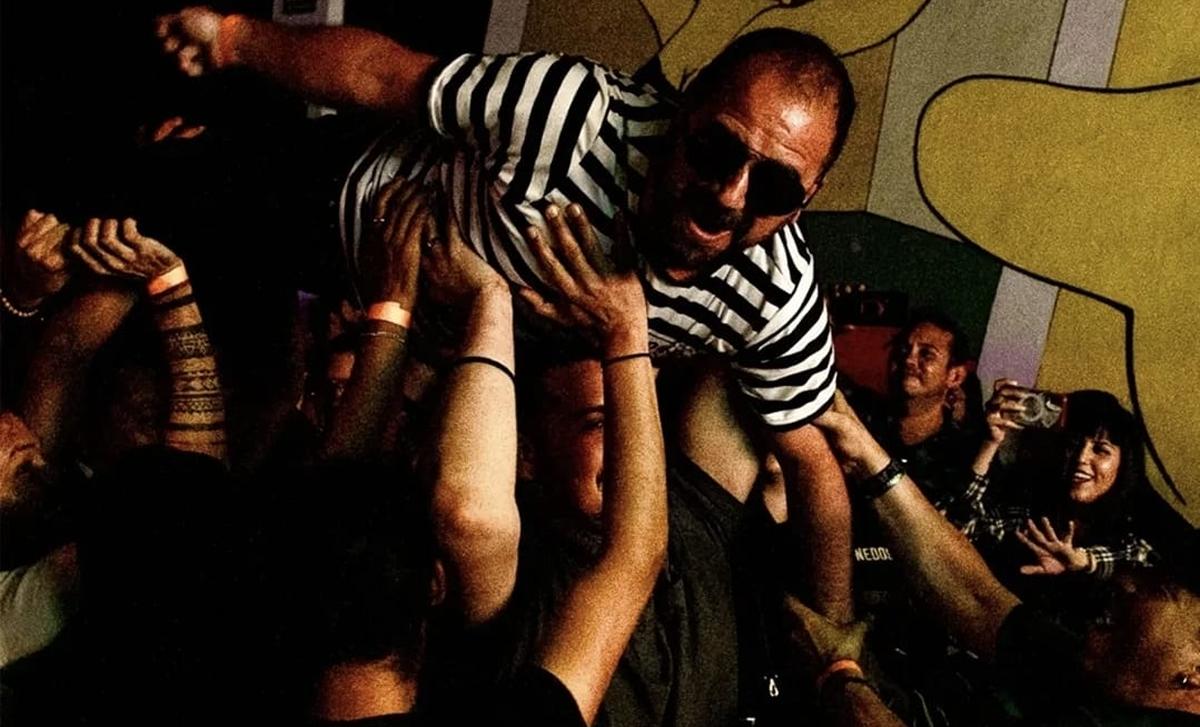 CON EL PÚBLICO. Con 18 años de trayectoria, la banda tucumana pasó de tocar en fiestas universitarias a vivir una experiencia inolvidable en México. / CORTESÍA ROCK N’ LOBOS