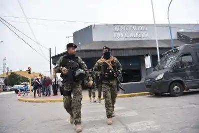 En Alberdi, los frentes buscan romper con el hastío de los vecinos