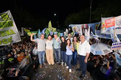 Elecciones 2025: Osvaldo Jaldo cerró la campaña en Yerba Buena y llamó a defender Tucumán