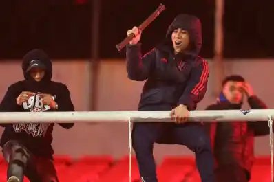 Prohíben la entrada a más de 80 hinchas de Universidad de Chile tras los incidentes en Avellaneda