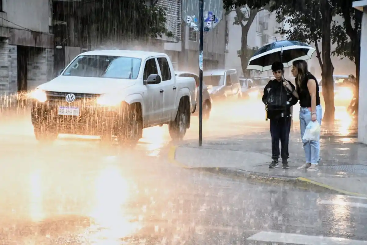 Continúa la alerta por tormentas para este viernes