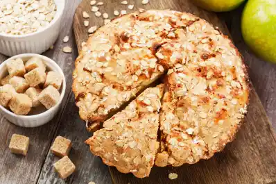 Budín de miel, avena y manzana para una merienda deliciosa y saludable