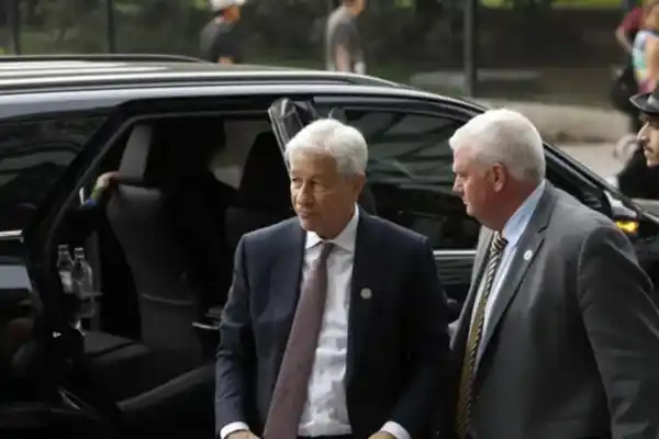 J.P. Morgan convocó a líderes financieros y empresariales argentinos en el Teatro Colón