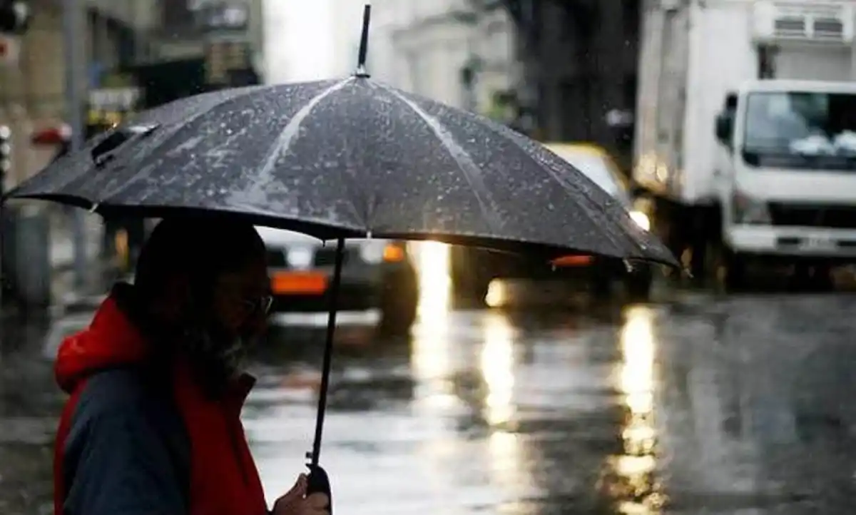 Alerta naranja por tormentas en el noreste argentino: cuándo se larga el agua