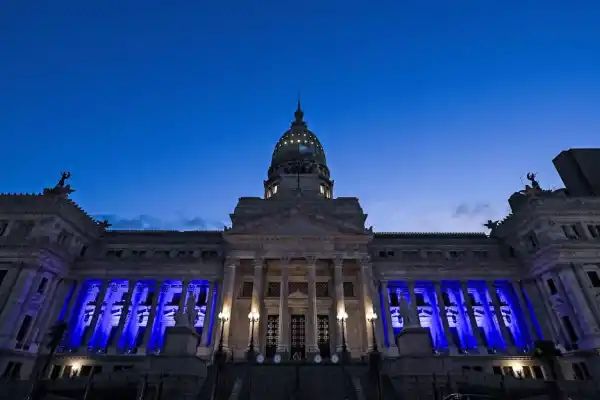 Conservadores, radicales, peronistas y algunas otras yerbas