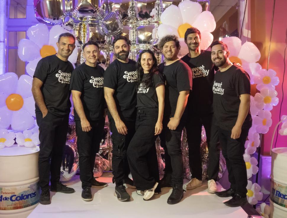 LA PRODUCCIÓN. Diego Rojas (dirección de sonido), Sebastián   Fernández (dirección general), Juan Logusso (productor ejecutivo y escenógrafo), Eugenia Rufino (dirección coreográfica), Jorge Barnichea (presidente de Fundae y director de comunicación), Ricardo Rojas (dirección de luces) y Rodrigo Noé  Ferreyra (asistente de dirección musical y secretario de Fundae). gentileza Ente Cultural de Tucumán