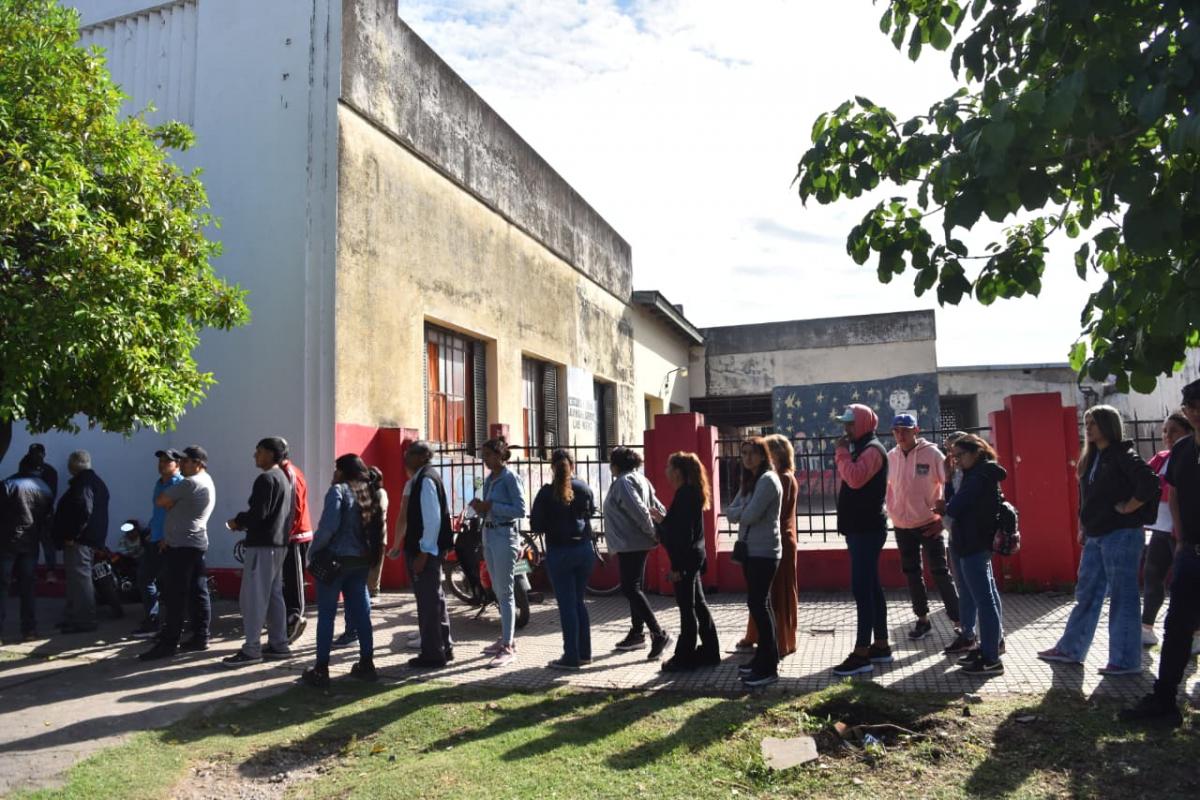 ALBERDI. El municipio registró una alta concurrencia de votantes.