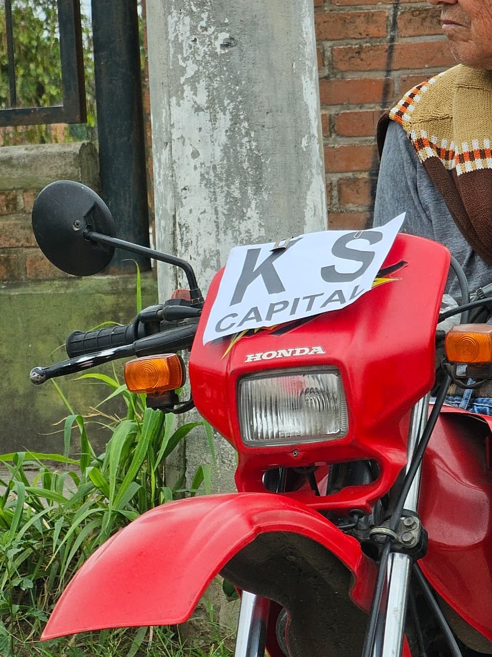 Presuntos pagos a votantes y ausencias de autoridades de mesa, claves de la jornada electoral