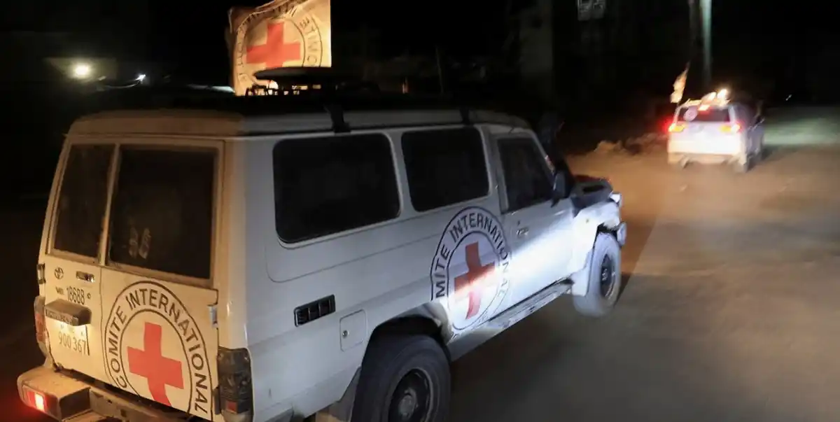 Israel anunció que la Cruz Roja le entregó el cuerpo de un rehén de Hamas en Gaza