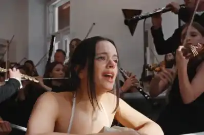 Rosalía estrenó “Berghain”, primer adelanto de LUX: el regreso más místico y provocador de su carrera