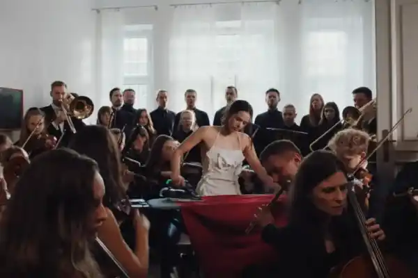 Qué dice la letra de 'Berghain': el significado de la nueva canción de Rosalía