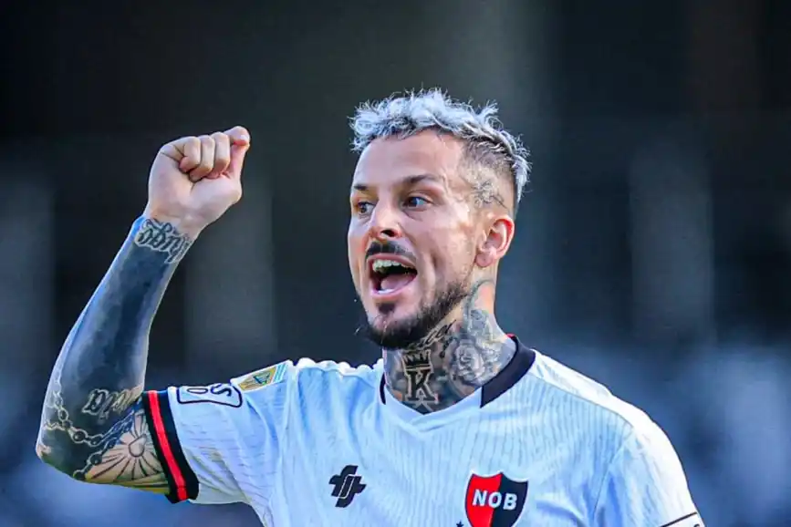 Fin de ciclo: Lucas Bernardi le bajó el pulgar y Darío Benedetto se va de Newell’s