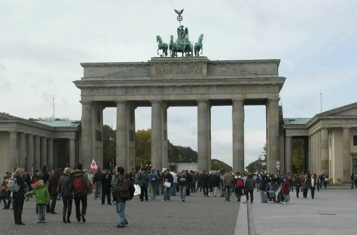 VISA. Alemania amplió sus programas de residencia y lanzó una visa para profesionales.