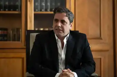 Catalán pide que la reforma política elimine los acoples en Tucumán