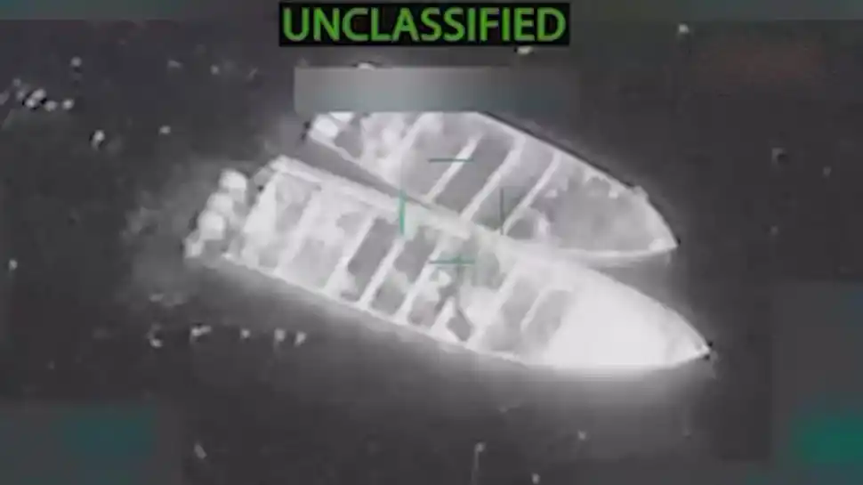 EN VIDEO. La imagen que difundió el propio secretario de Defensa de Estados Unidos muestra, según dijo, el golpe a una embarcación del Tren de Aragua con narcóticos. 