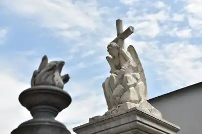 Cómo abrirán los cementerios por el Día de los Fieles Difuntos