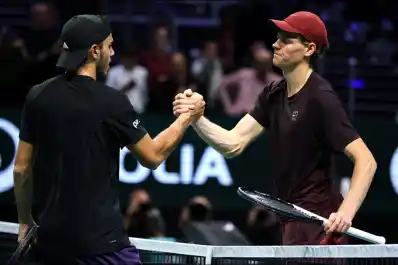 Francisco Cerúndolo cayó ante Jannik Sinner y ya no hay argentinos en el Masters 1000 de París