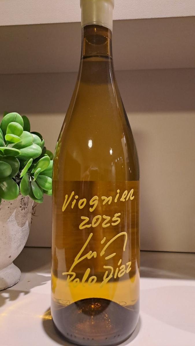 MARCA REGISTRADA. La botella del viognier lleva la firma de 